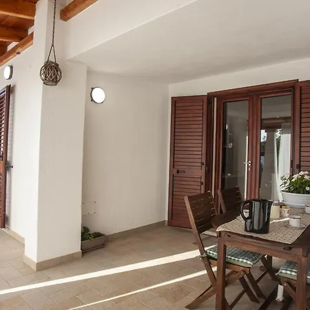 Casa Vacanze Giulia E Elisa Holiday home Porto Columbu - Perd'E Sali