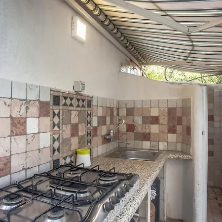 Casa Vacanze Giulia E Elisa Porto Columbu - Perd'E Sali